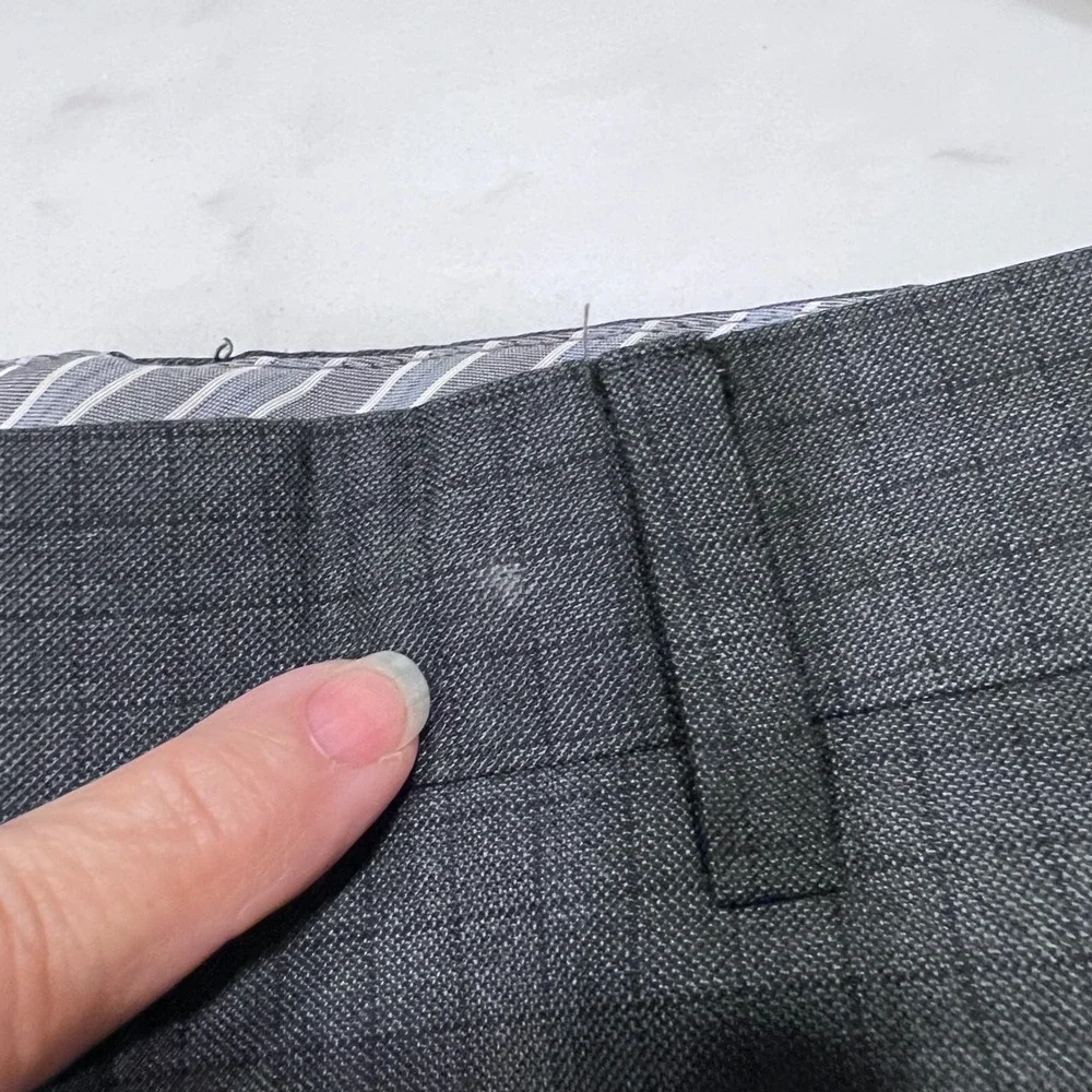 Banana Republic Classic Men's Charcoal Pinstripe‎ Dress Pants Size 32x30